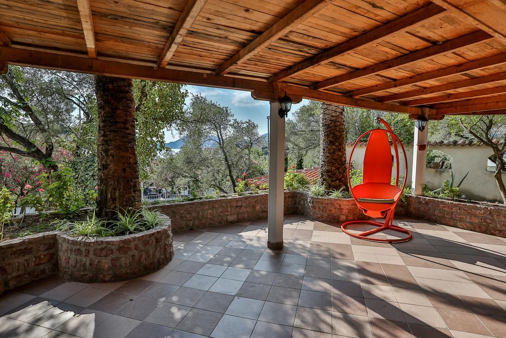 Milan'S Apartments Sveti Stefan Esterno foto